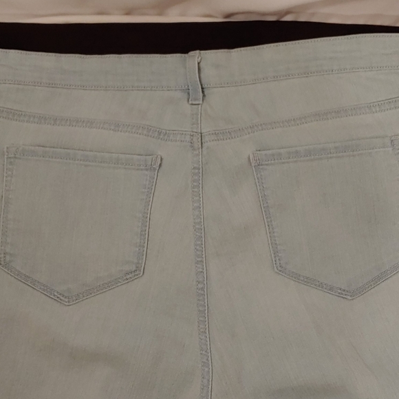 Vintage America Blues Capri's - Picture 2 of 5